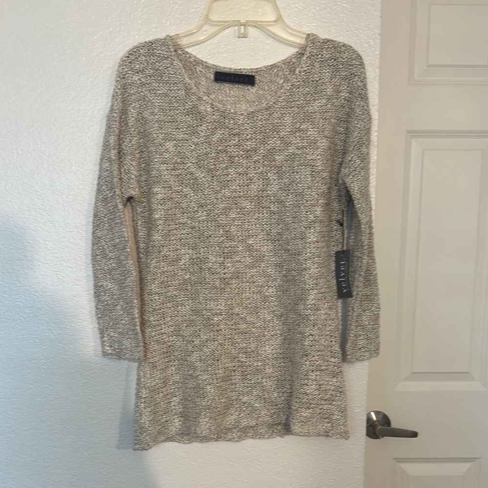 Velvet Women's Beige Sweater
